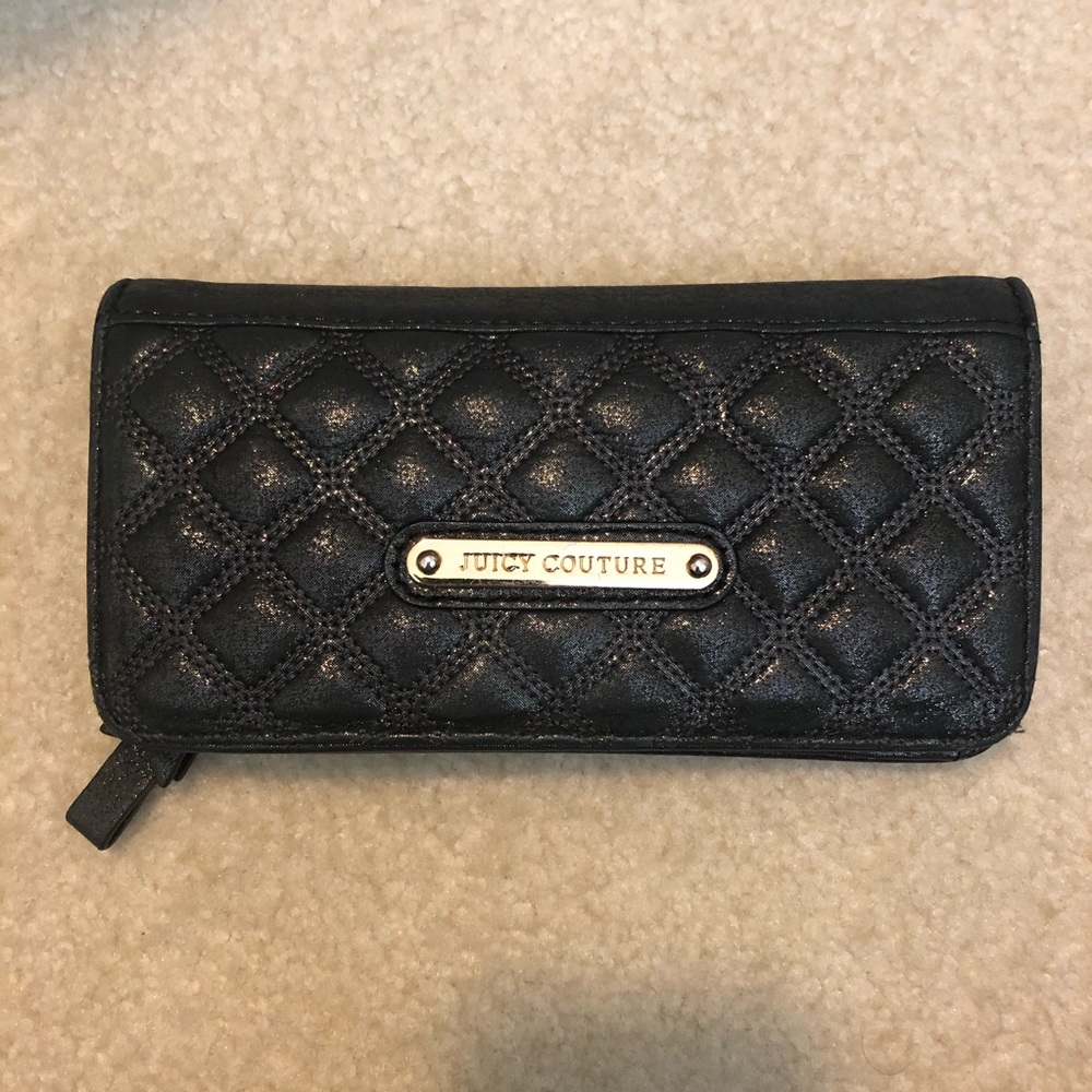 💎Juicy Couture Long Fold Wallet